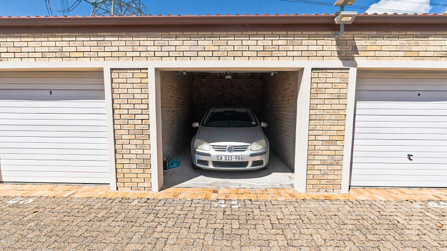 2 Bedroom Property for Sale in Brackenfell South Western Cape